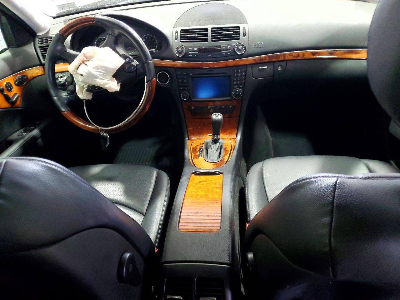 MERCEDES-BENZ E 2009 — 9
