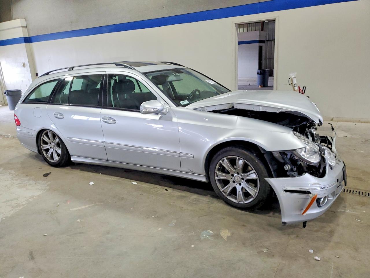 MERCEDES-BENZ E 2009 — 5