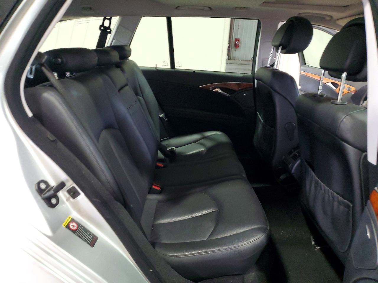 MERCEDES-BENZ E 2009 — 11