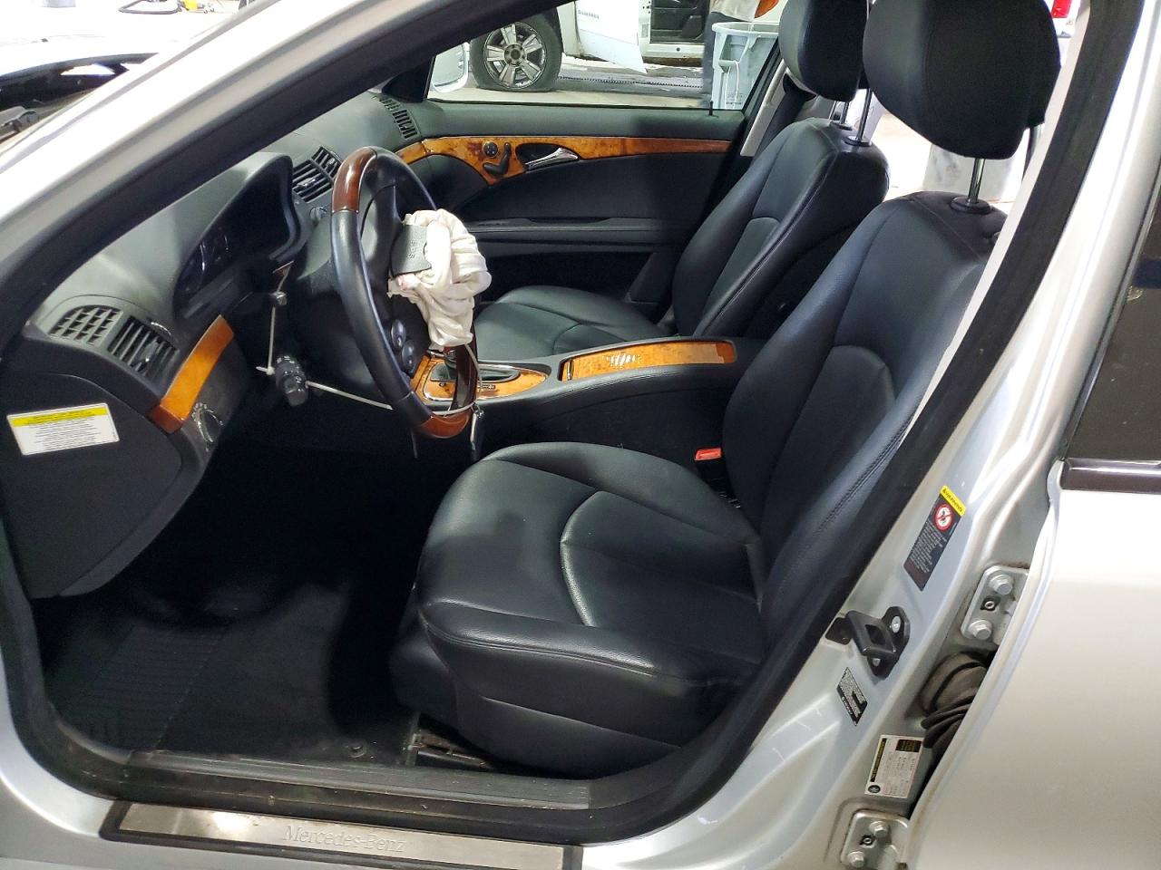 MERCEDES-BENZ E 2009 — 8