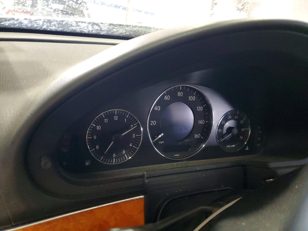 MERCEDES-BENZ E 2009 — 10