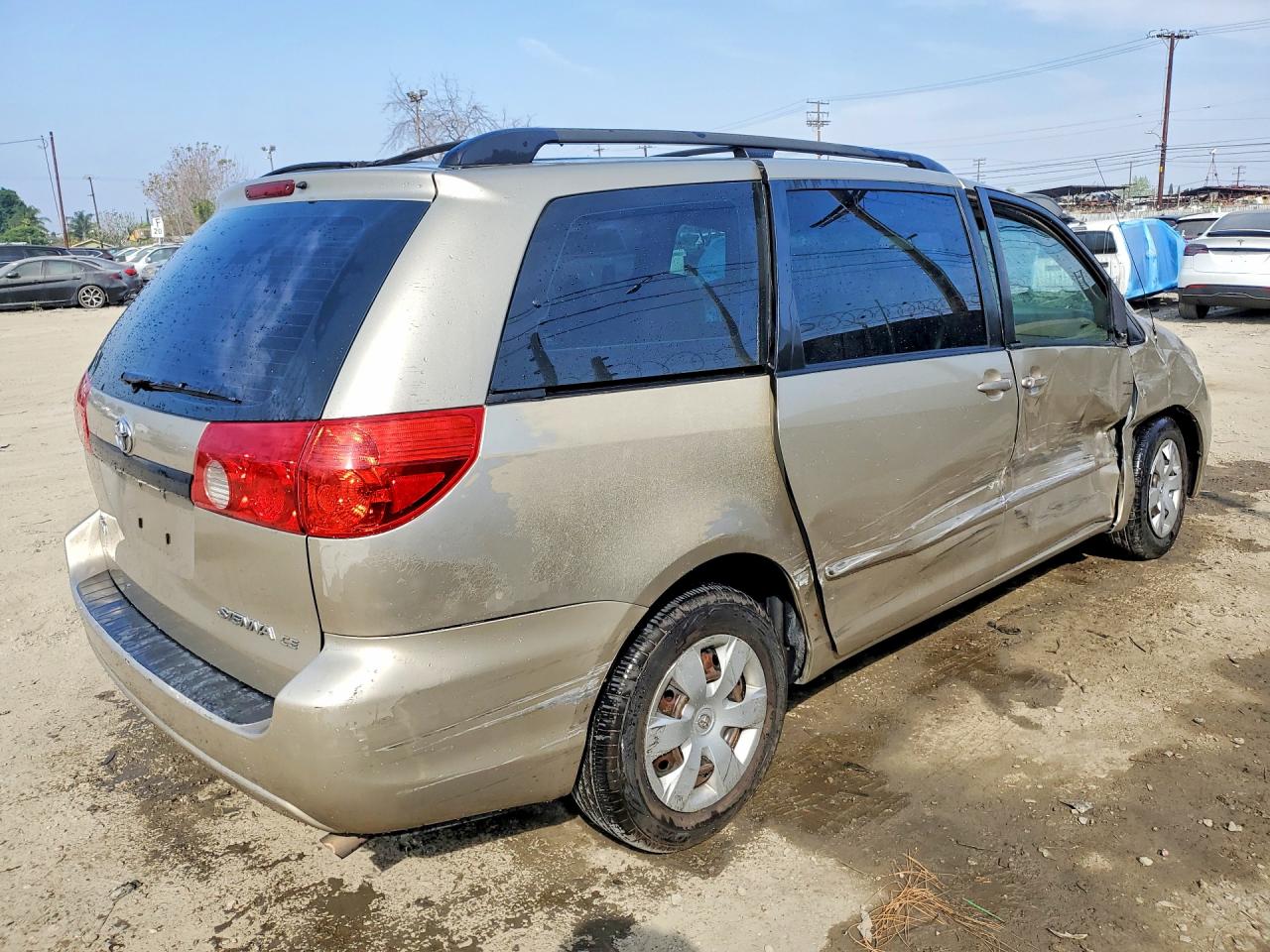 TOYT SIENNA 2006 — 4