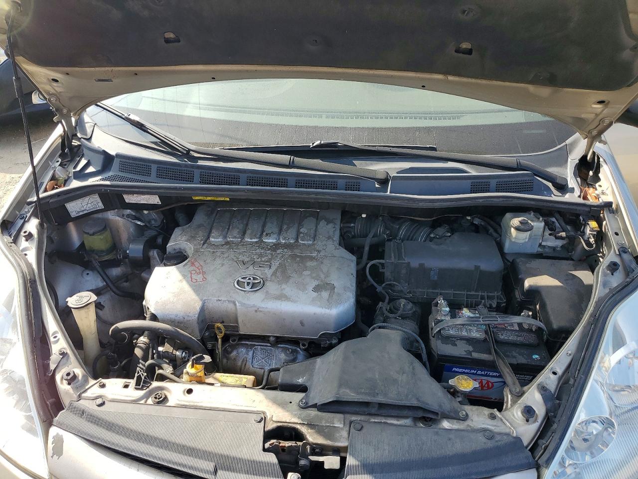 TOYT SIENNA 2006 — 13