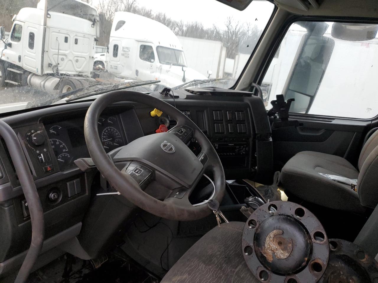 2019 VOLVO VN VNL