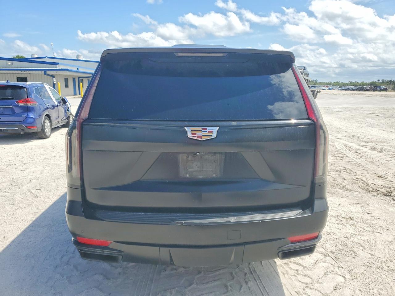CADILLAC ESCALADE 2021 — 7