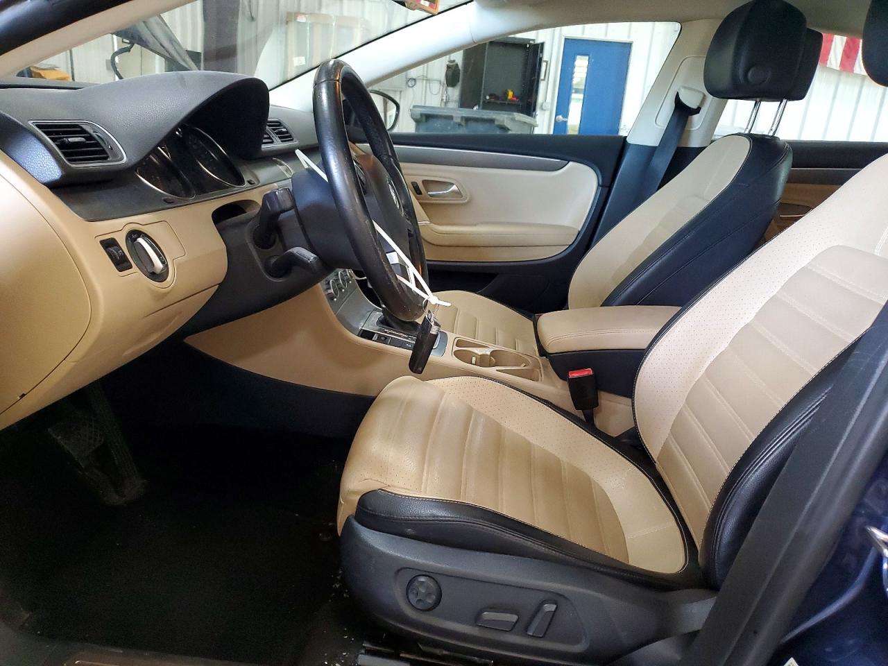 VOLKSWAGEN CC 2013 — 8