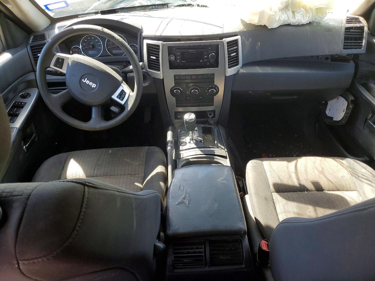 JEEP GRAND CHEROKEE 2010 — 9