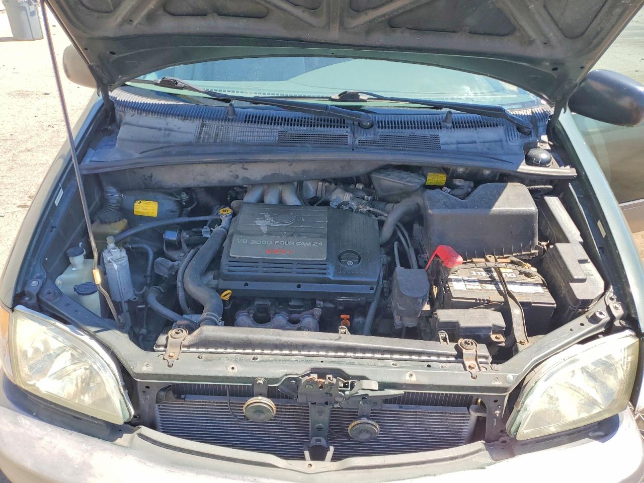 TOYOTA SIENNA 2001 — 13