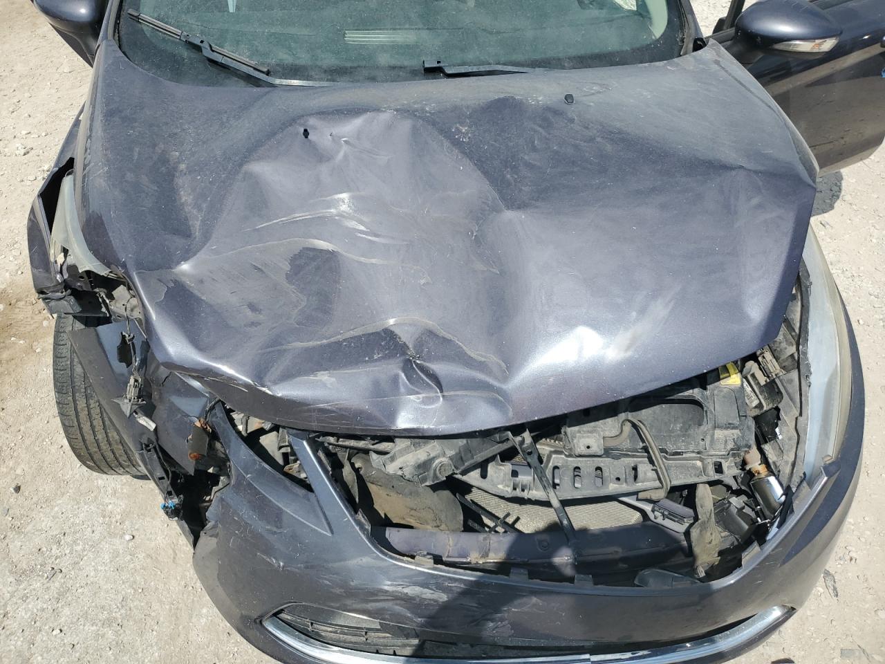 FORD FIESTA SE 2013 — 12