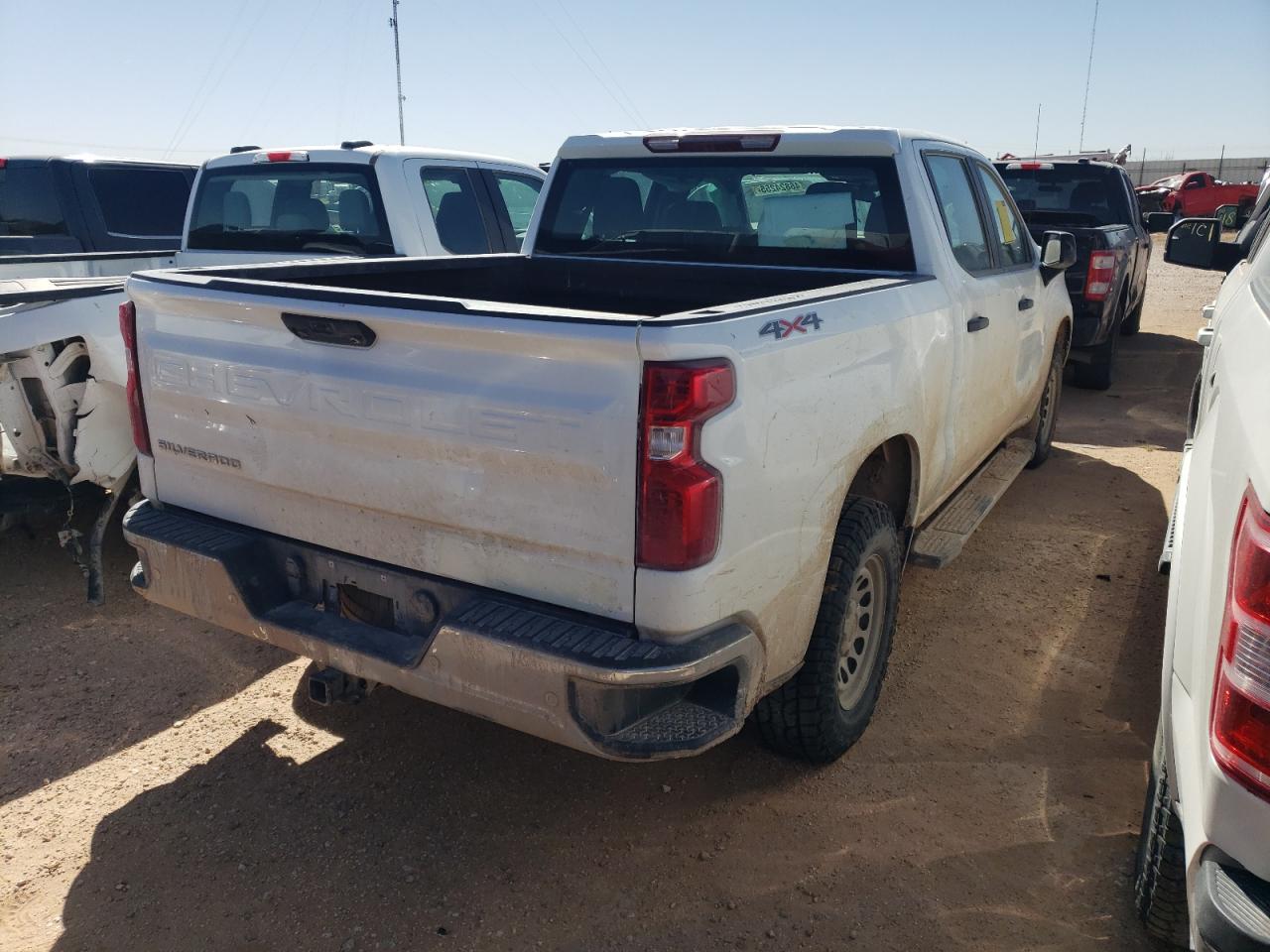 CHEVROLET SILVERADO 2025 — 4