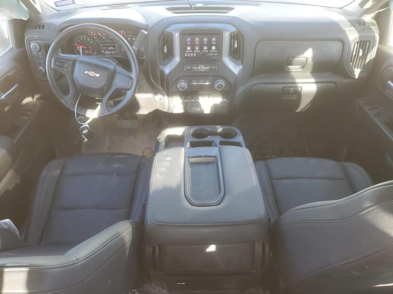 CHEVROLET SILVERADO 2025 — 9