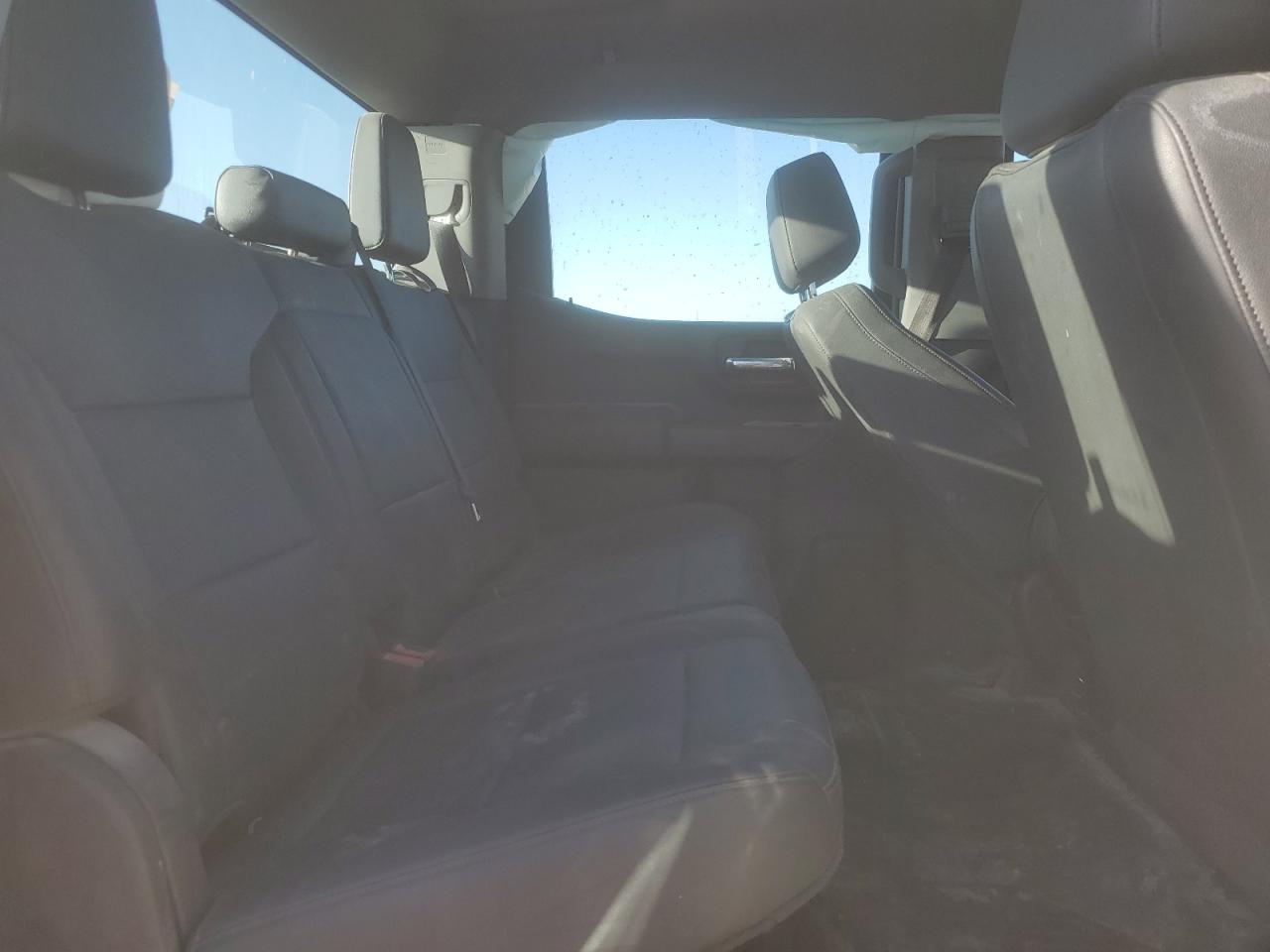 CHEVROLET SILVERADO 2025 — 11