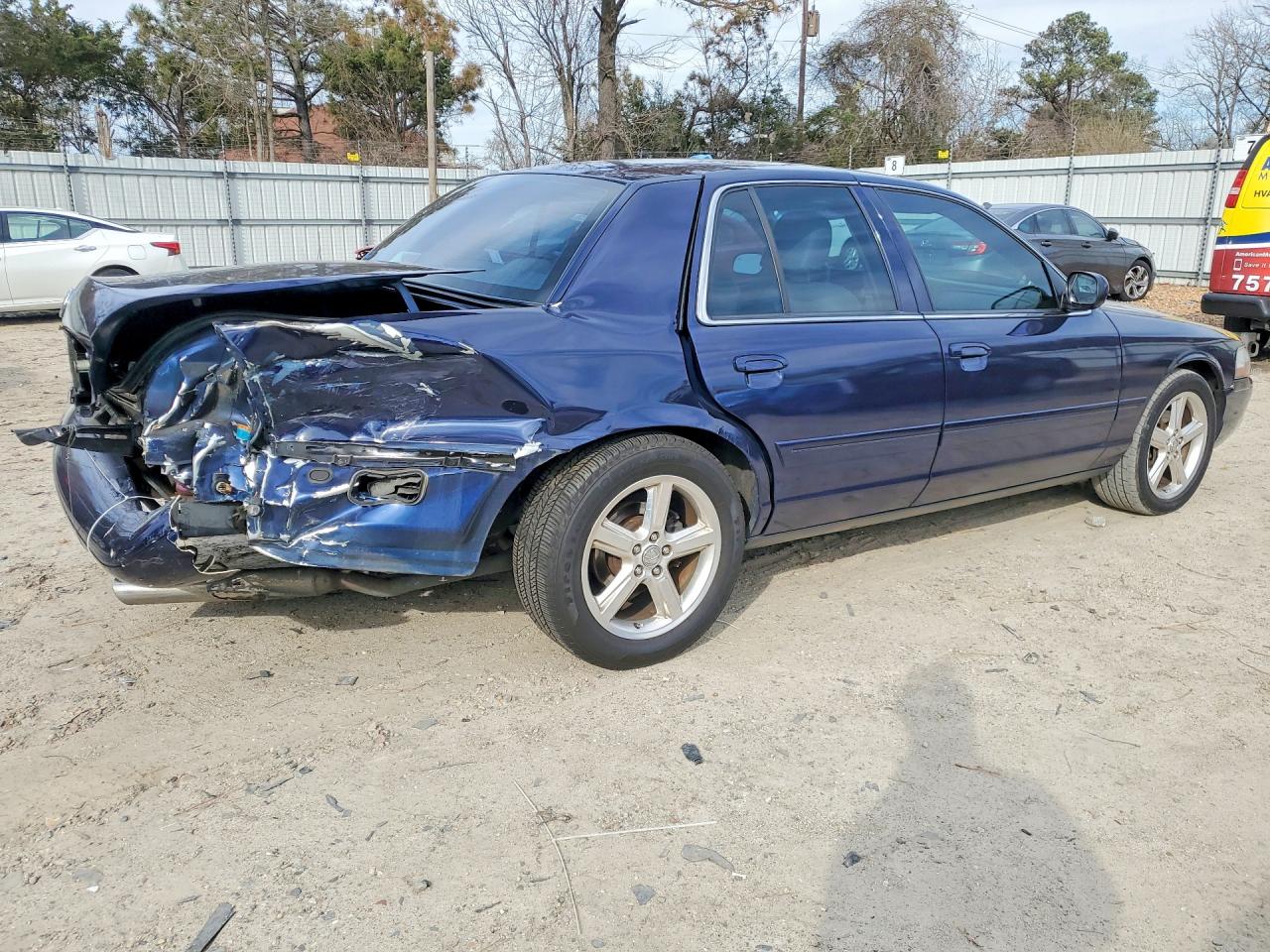 MERCURY MARAUDER 2003 — 4