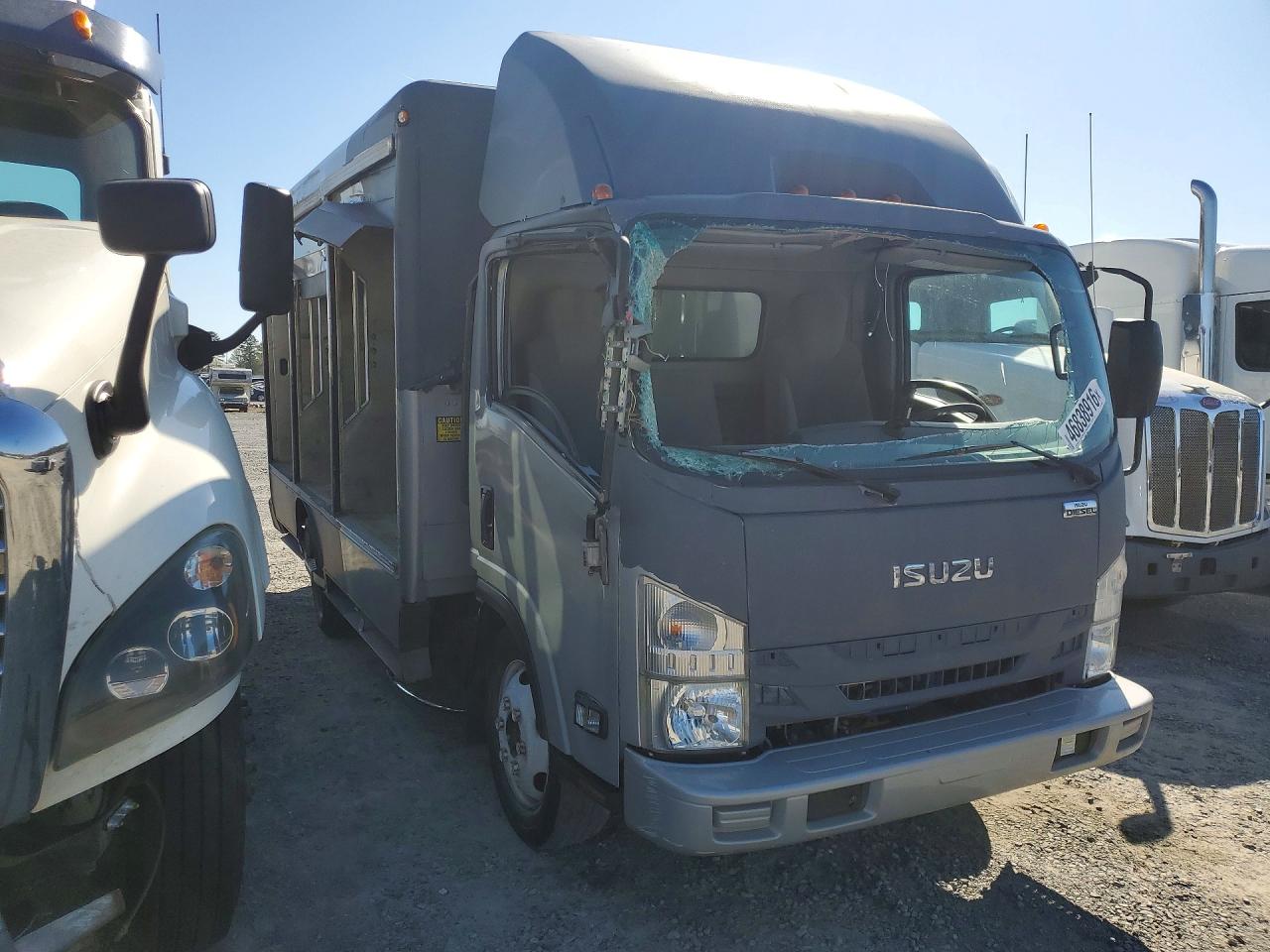 2017 ISUZU NRR
