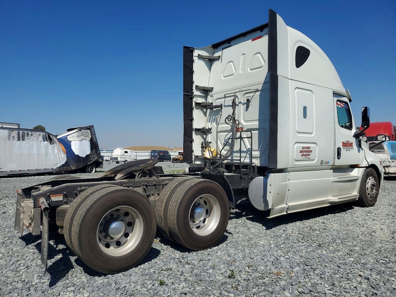 FREIGHTLINER CASCADIA 126 2018 — 5
