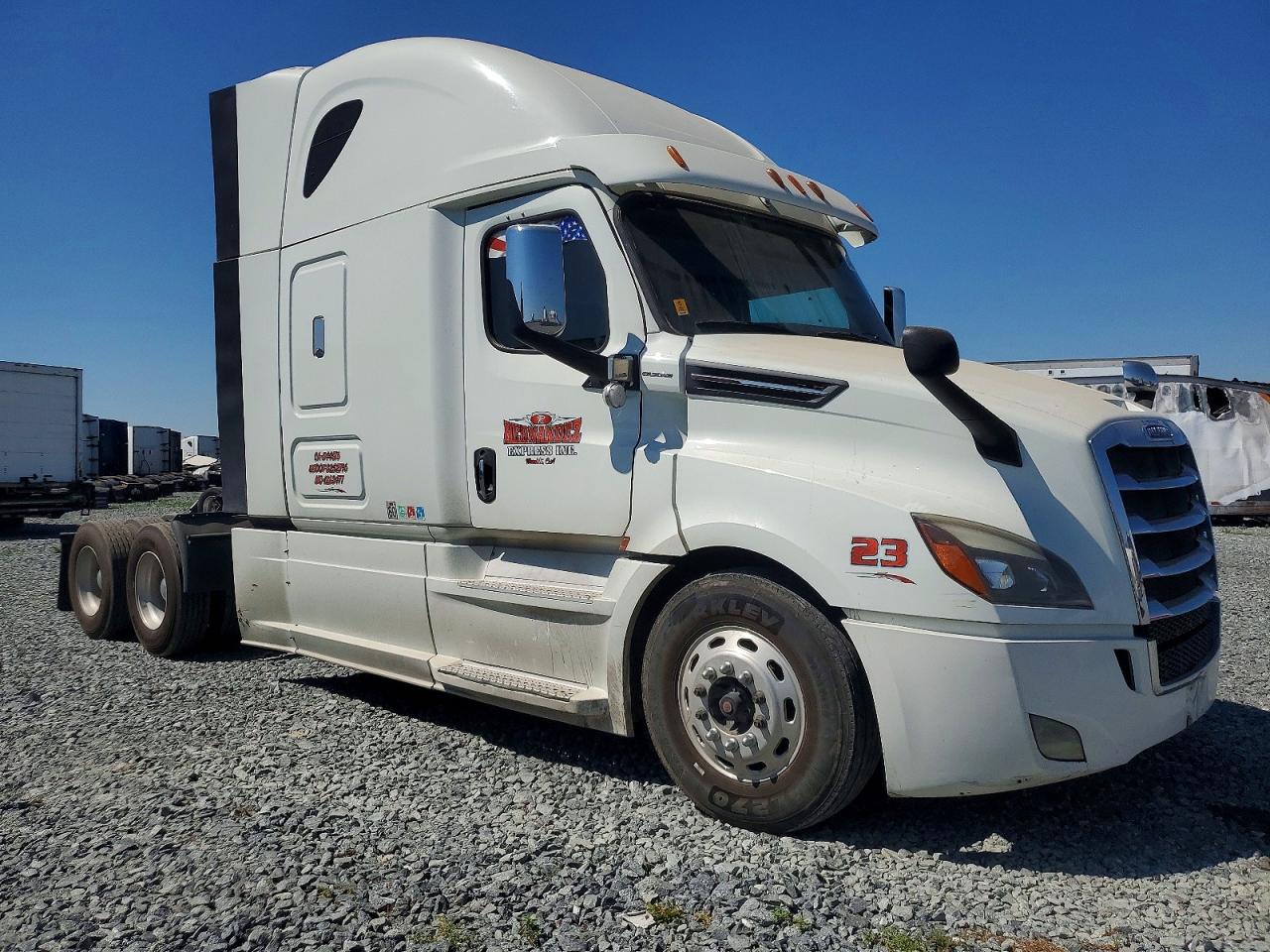 FREIGHTLINER CASCADIA 126 2018 — 2