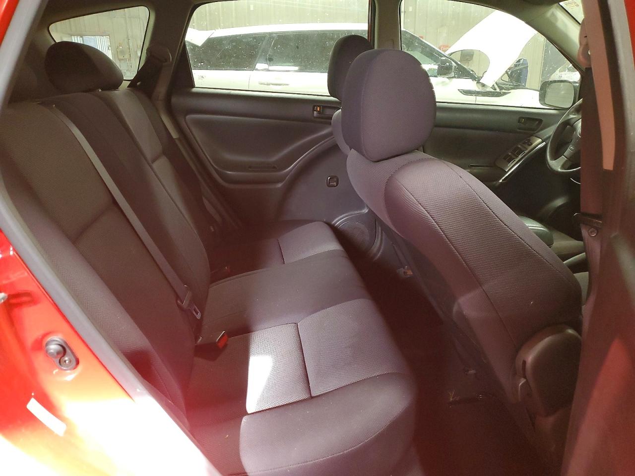 PONTIAC VIBE 2003 — 11