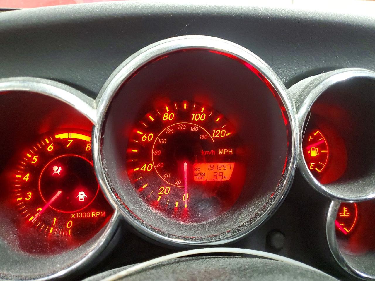 PONTIAC VIBE 2003 — 10