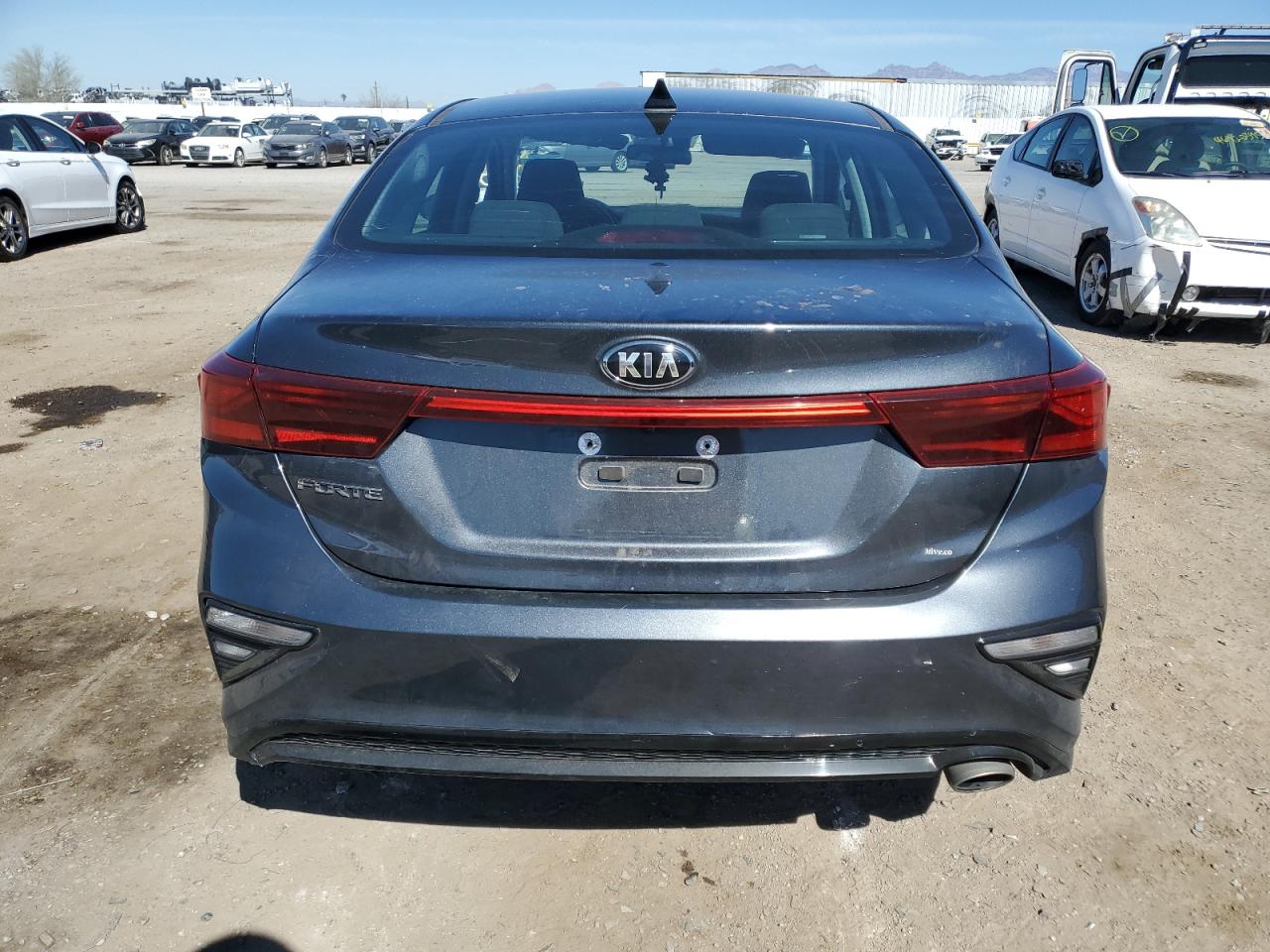 KIA FORTE 2021 — 7