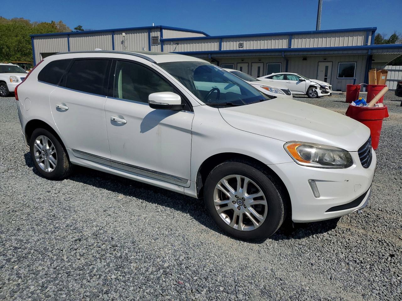 2015 VOLVO XC60 T5 PREMIER