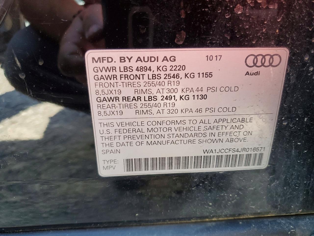 AUDI Q3 2018 — 14