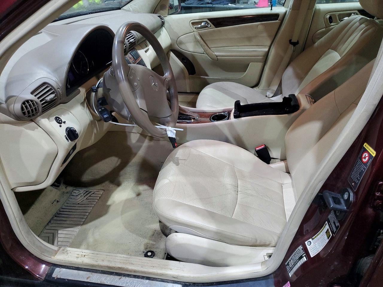 MERCEDES-BENZ C 2006 — 8