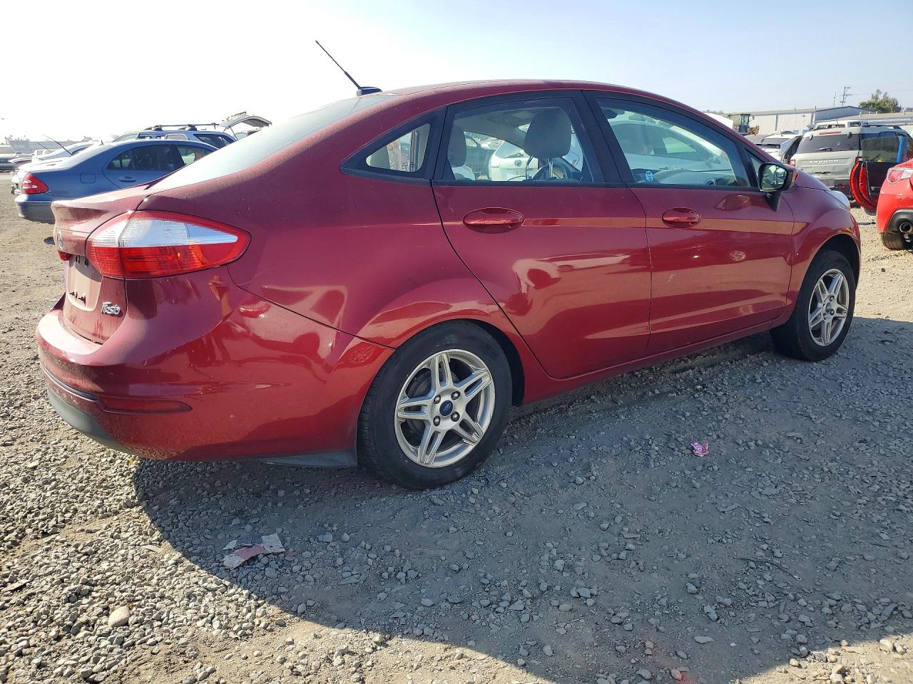 FORD FIESTA 2017 — 4