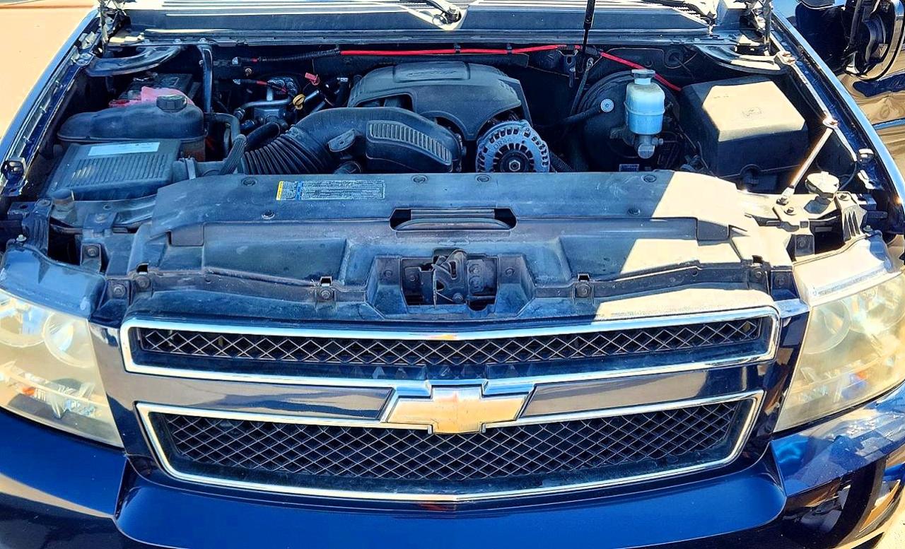 CHEVROLET SUBURBAN 2008 — 13