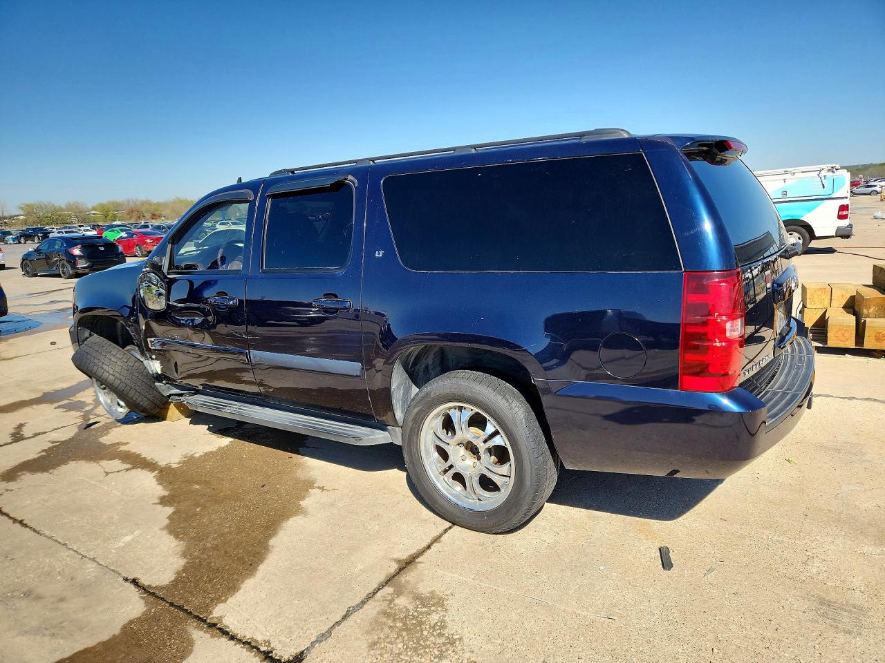 CHEVROLET SUBURBAN 2008 — 3