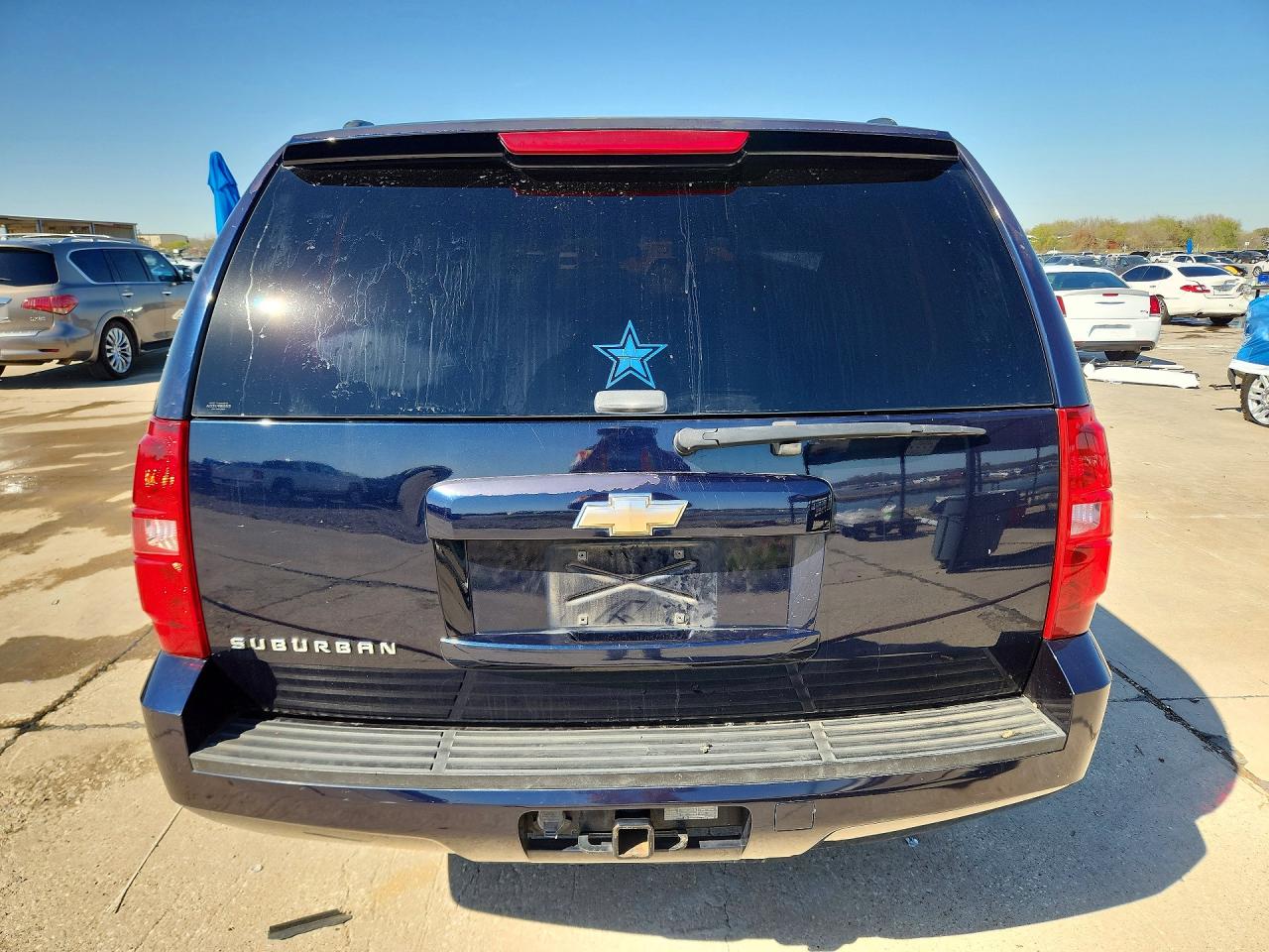 CHEVROLET SUBURBAN 2008 — 7
