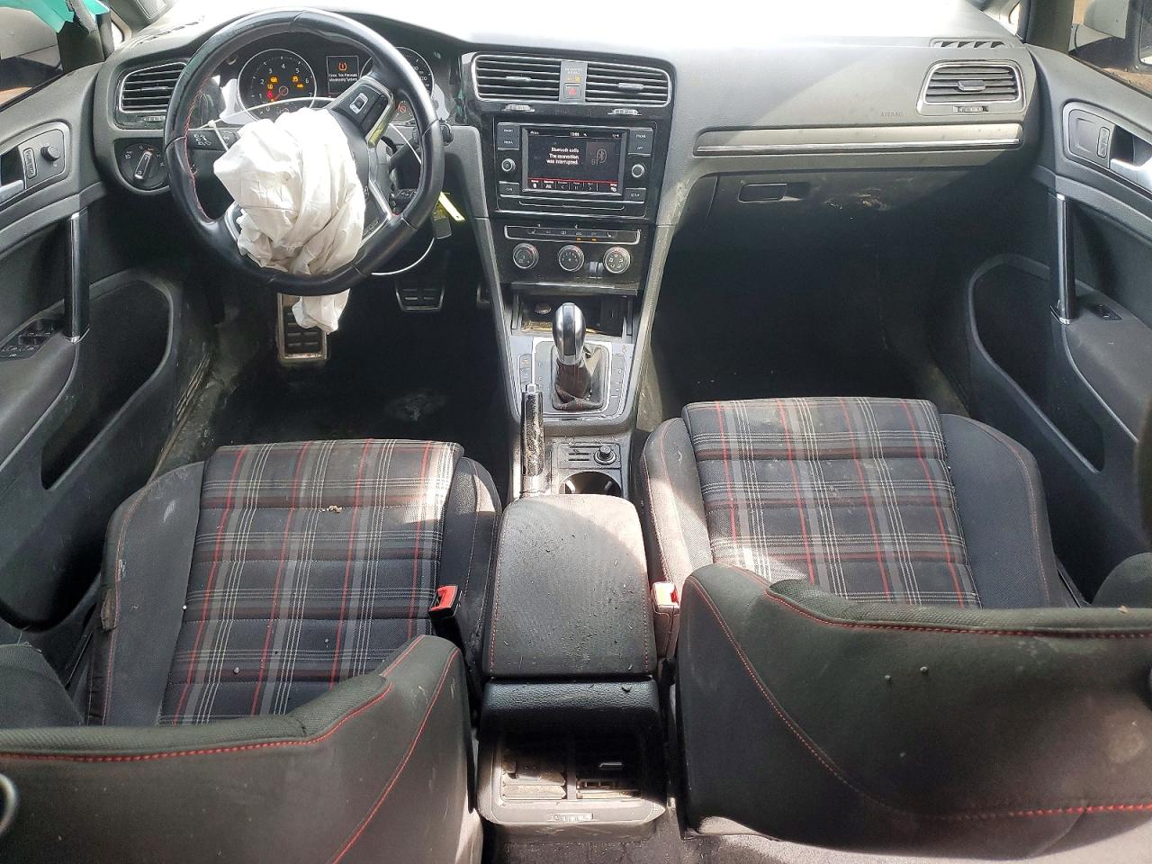VOLKSWAGEN GTI 2019 — 9