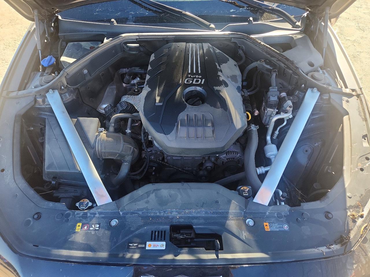 GENESIS G70 2023 — 12