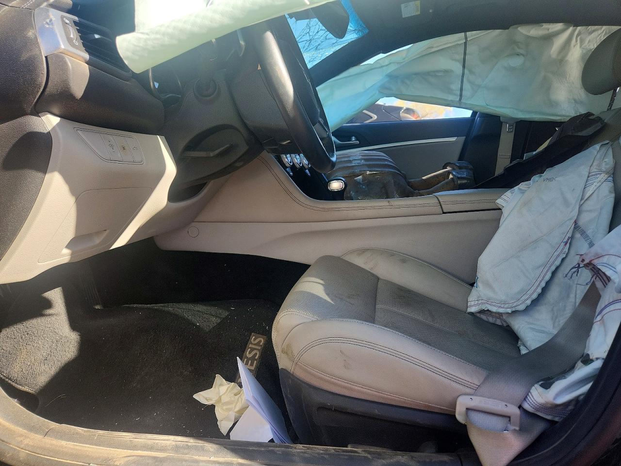 GENESIS G70 2023 — 8