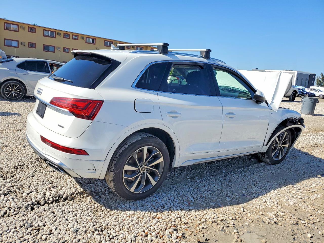 AUDI Q5 2023 — 4