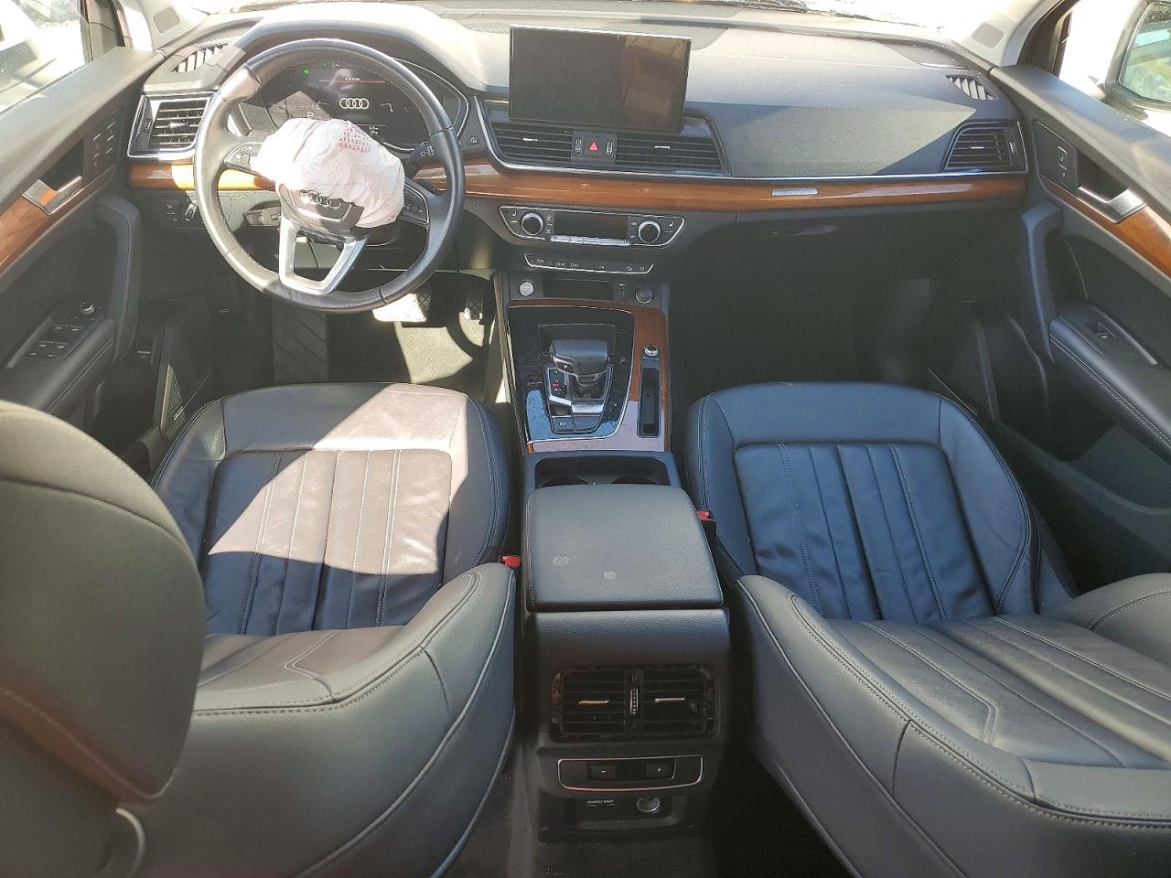 AUDI Q5 2023 — 9