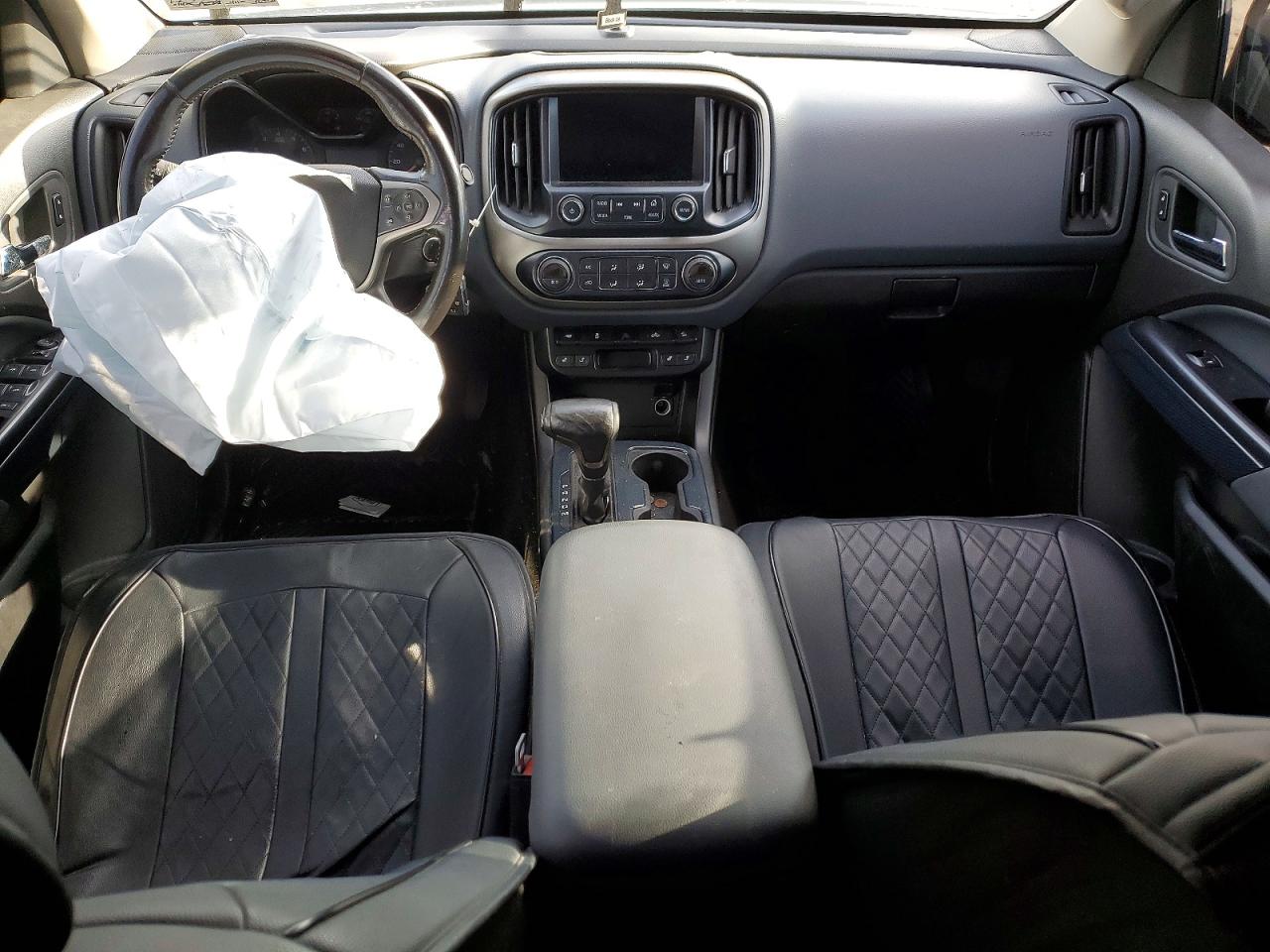 CHEVROLET COLORADO 2015 — 9