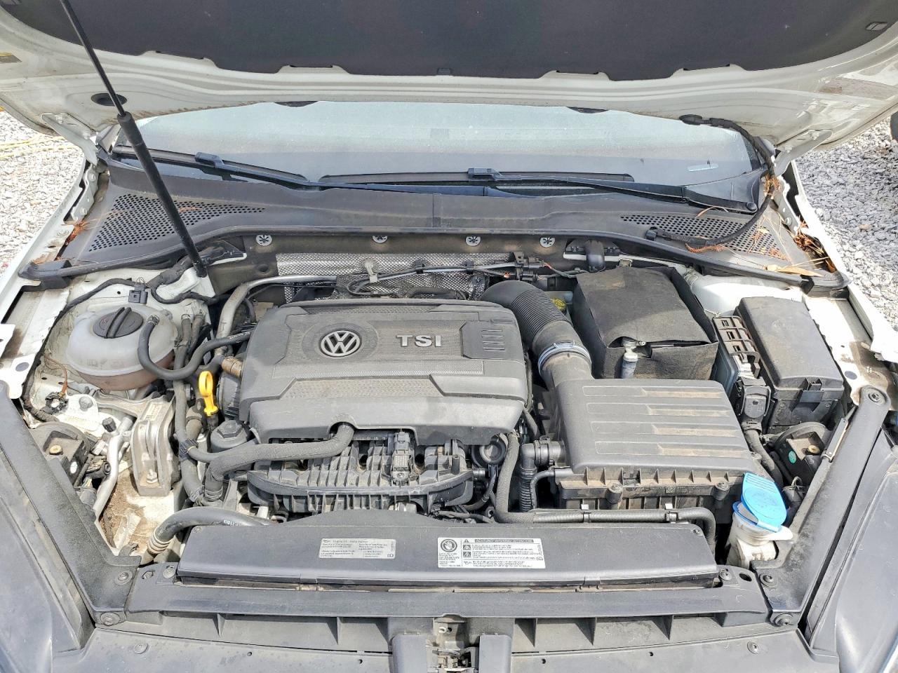 VOLKSWAGEN GOLF 2016 — 12