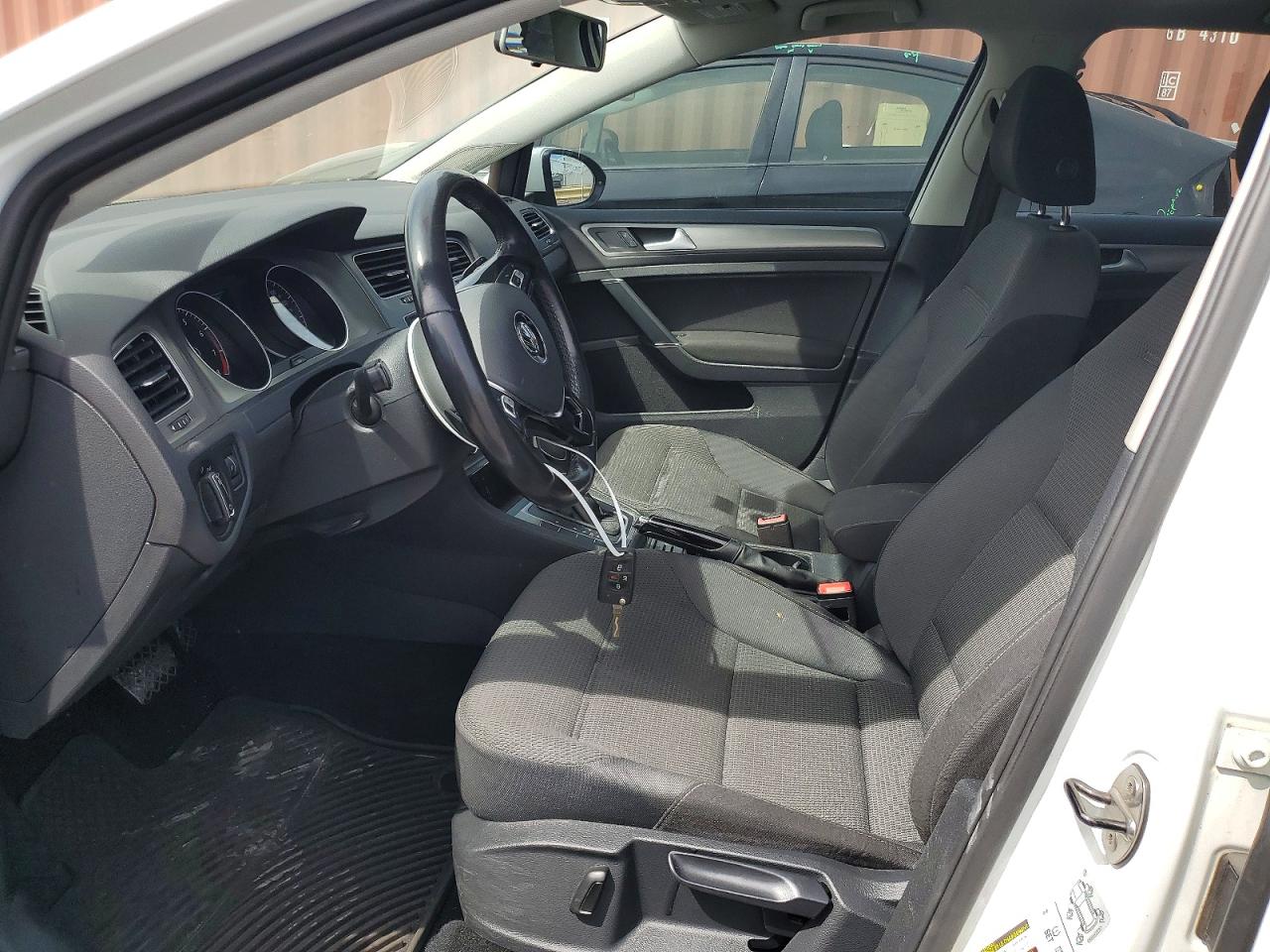 VOLKSWAGEN GOLF 2016 — 8