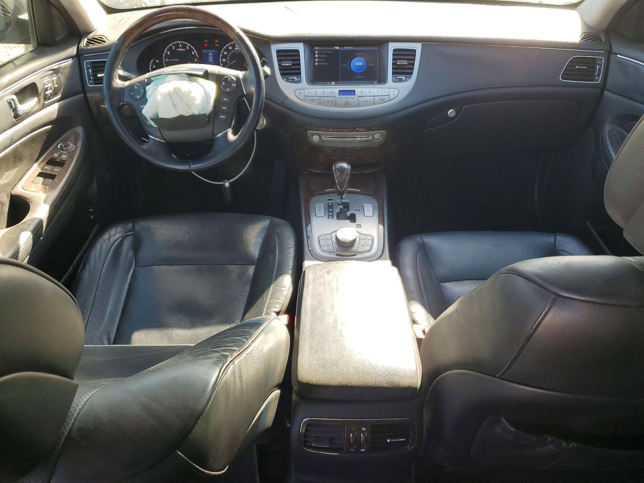 HYUNDAI GENESIS 2009 — 9