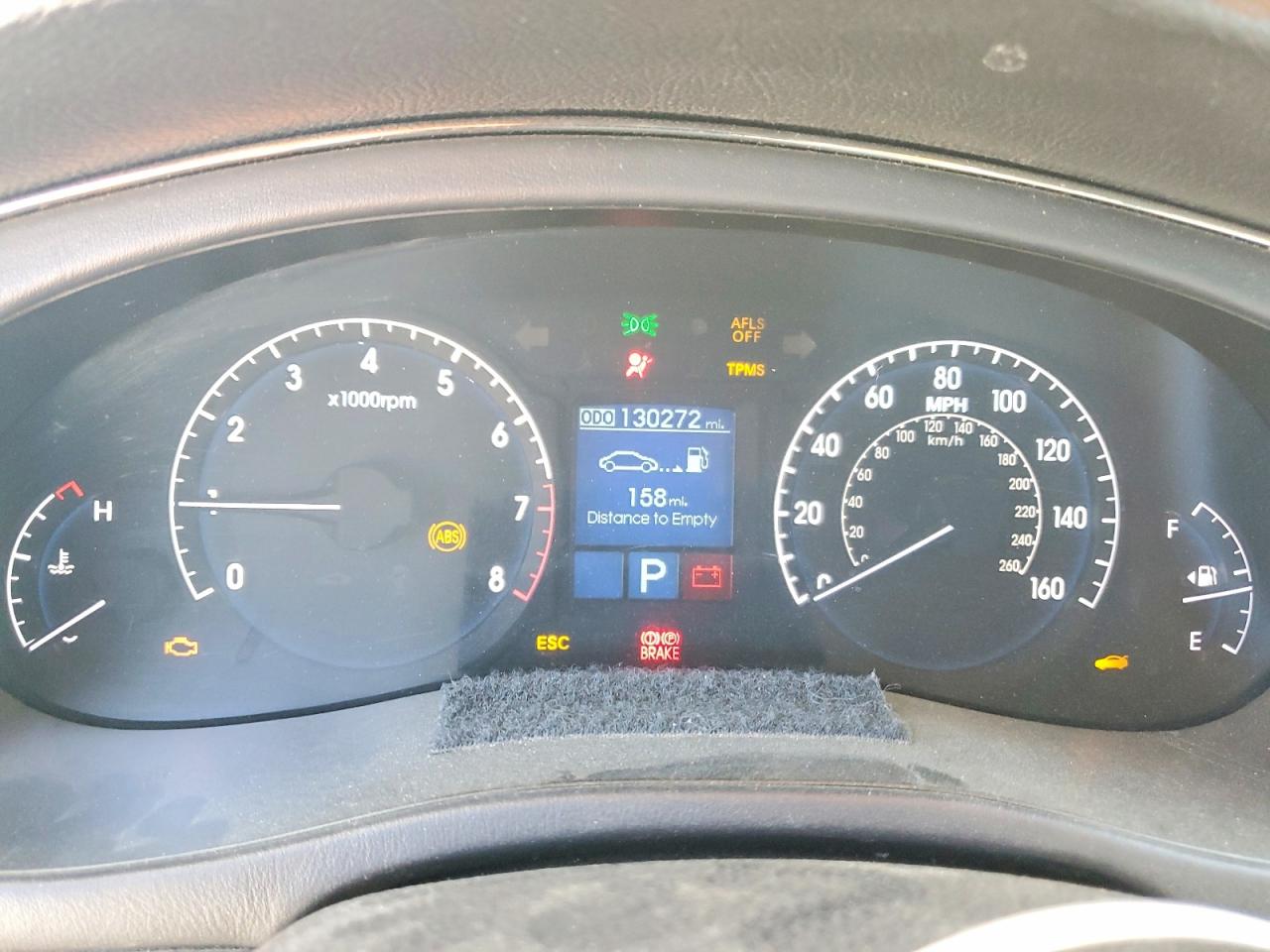 HYUNDAI GENESIS 2009 — 10