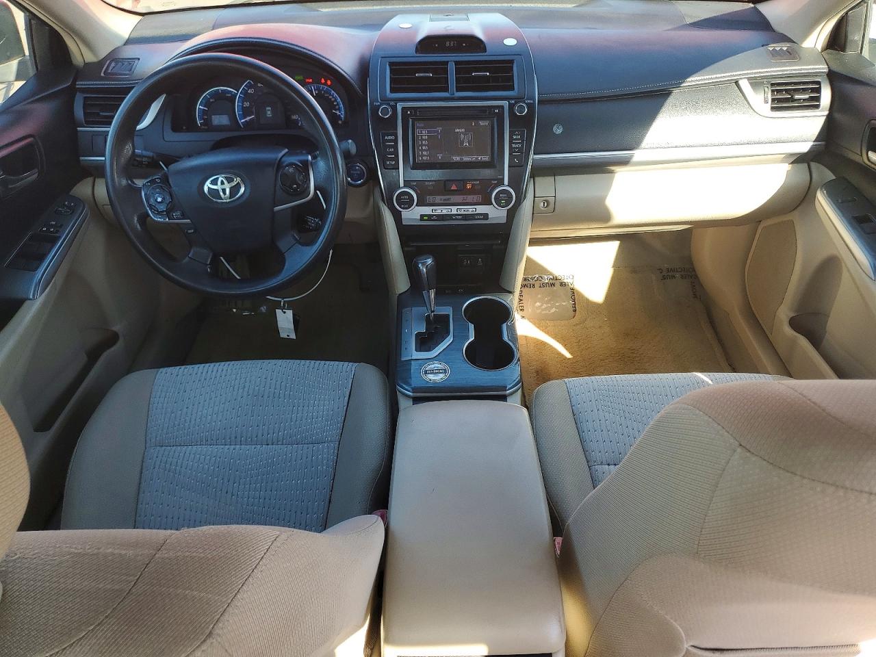 TOYOTA CAMRY HYBRID 2014 — 9