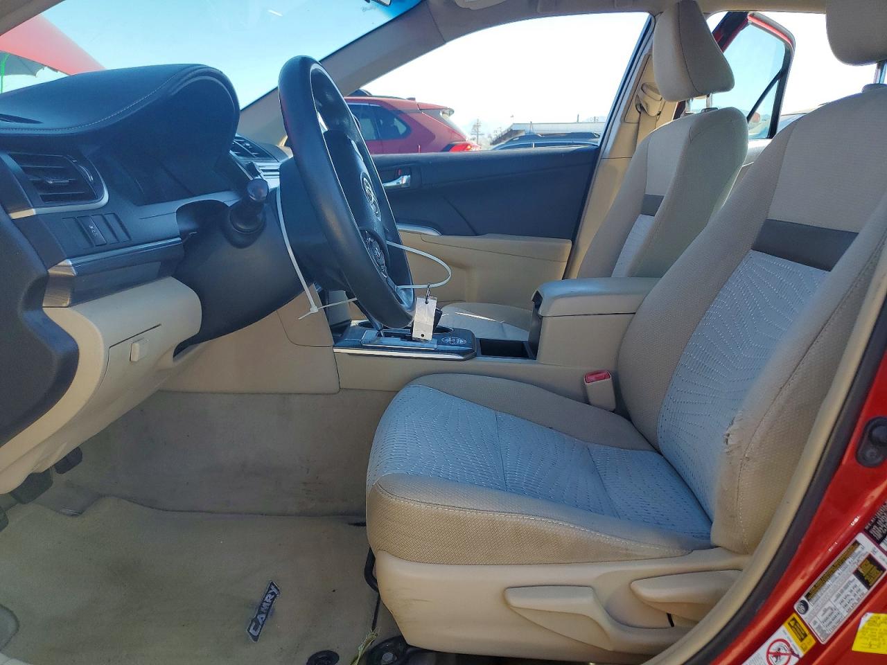 TOYOTA CAMRY HYBRID 2014 — 8