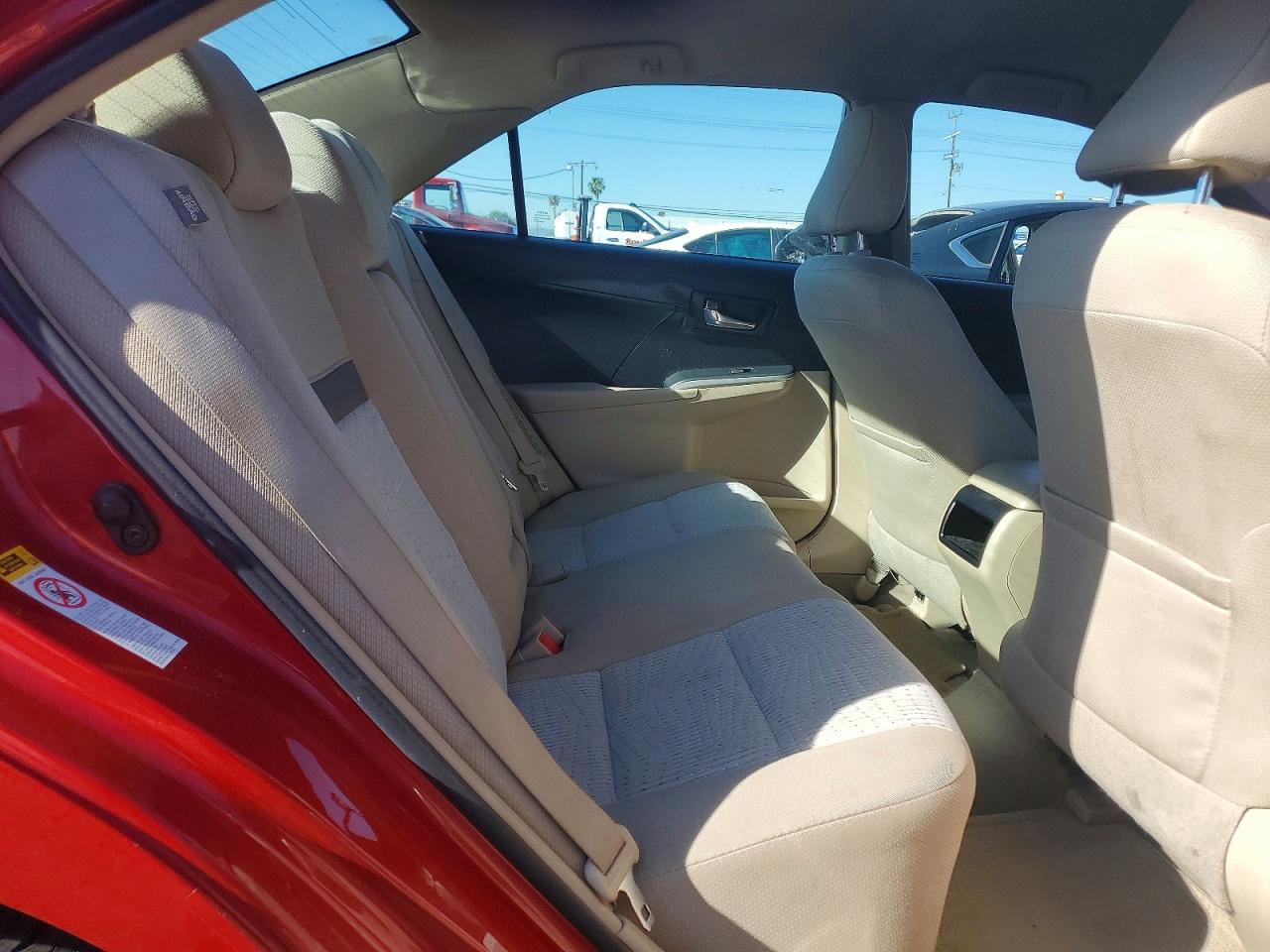 TOYOTA CAMRY HYBRID 2014 — 11
