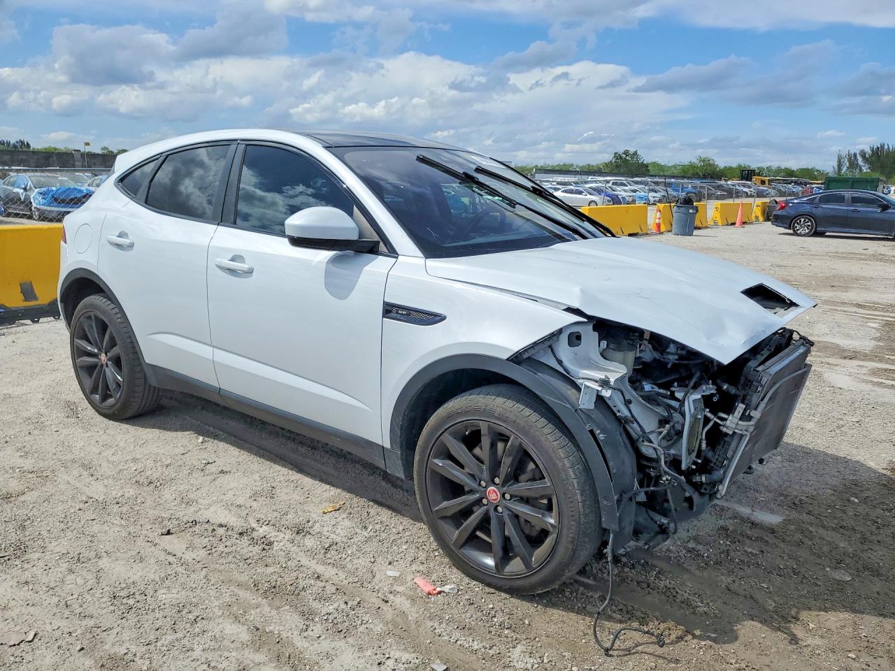 2019 JAGUAR E-PACE SE