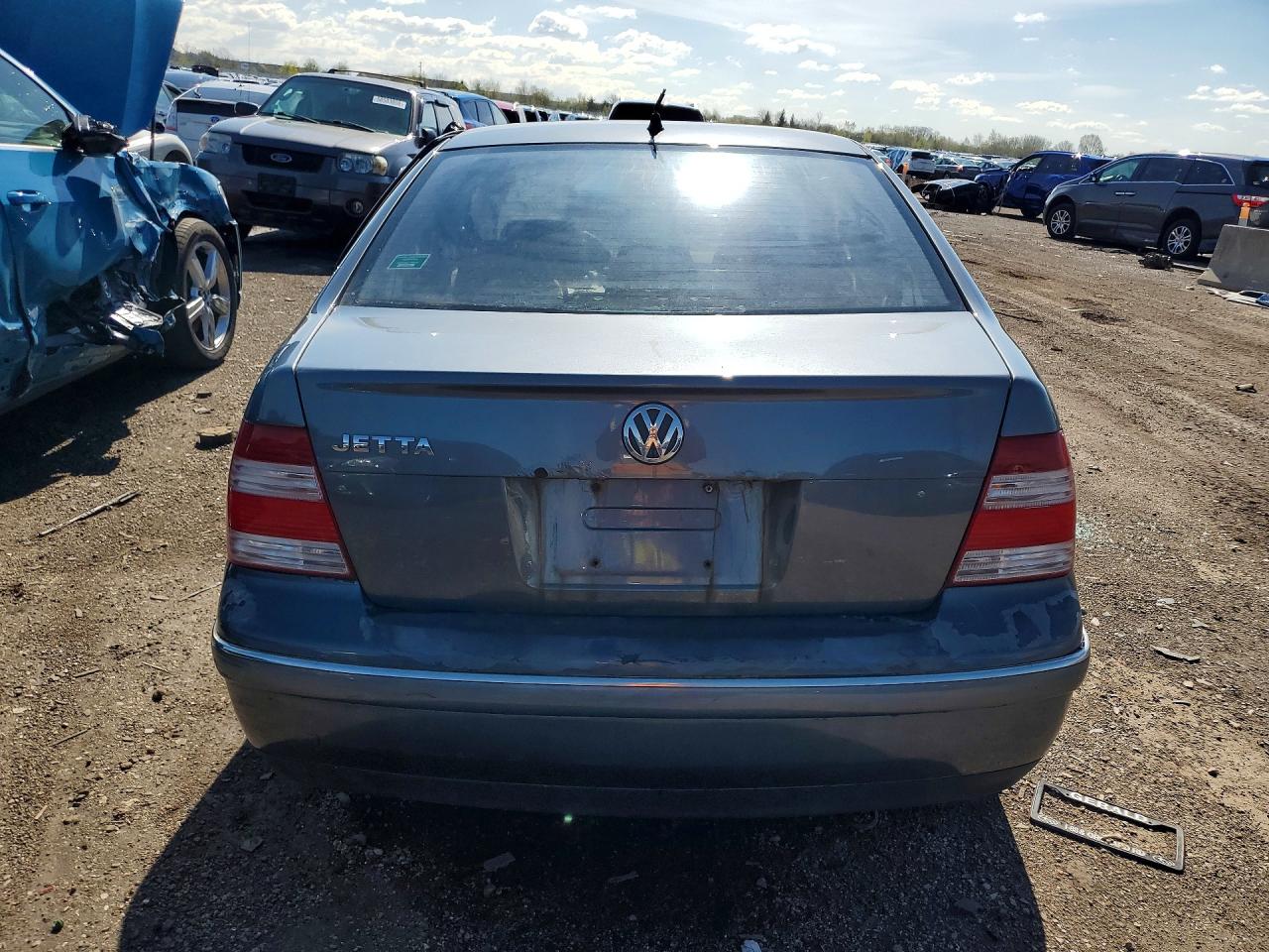 VOLKSWAGEN JETTA 2004 — 7