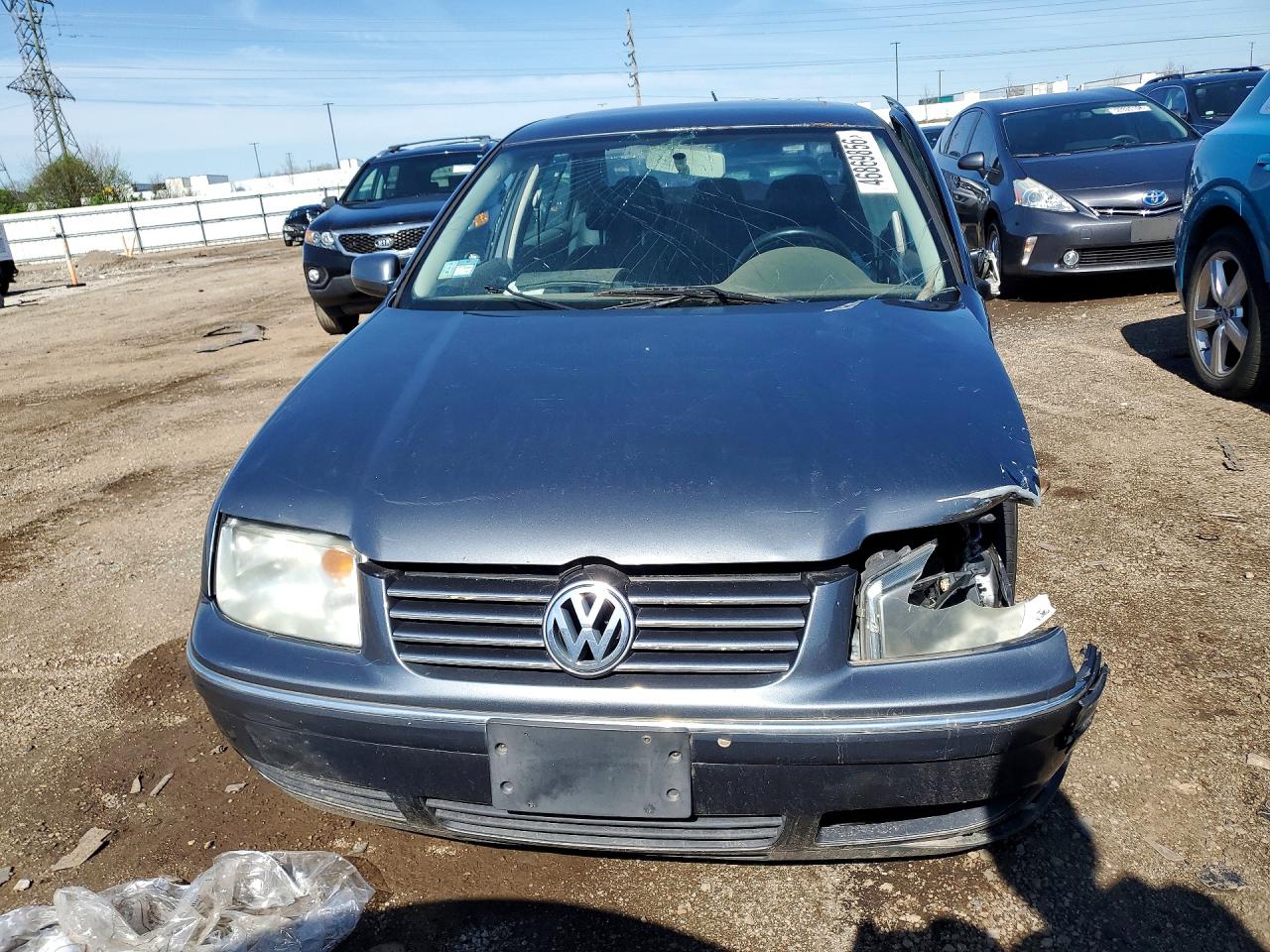 VOLKSWAGEN JETTA 2004 — 6