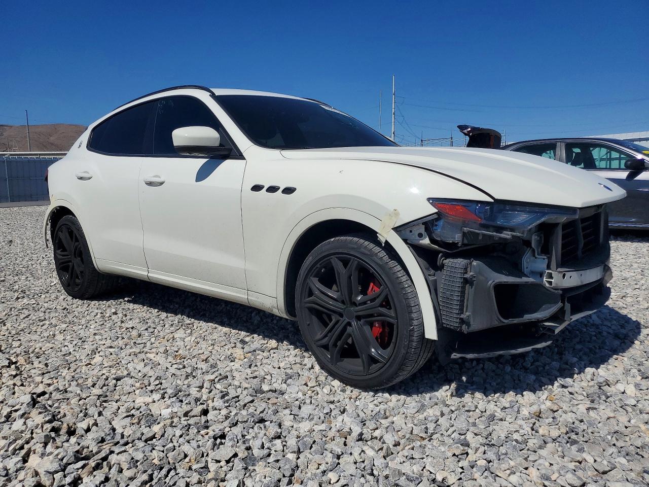 MASERATI LEVANTE 2019 — 5