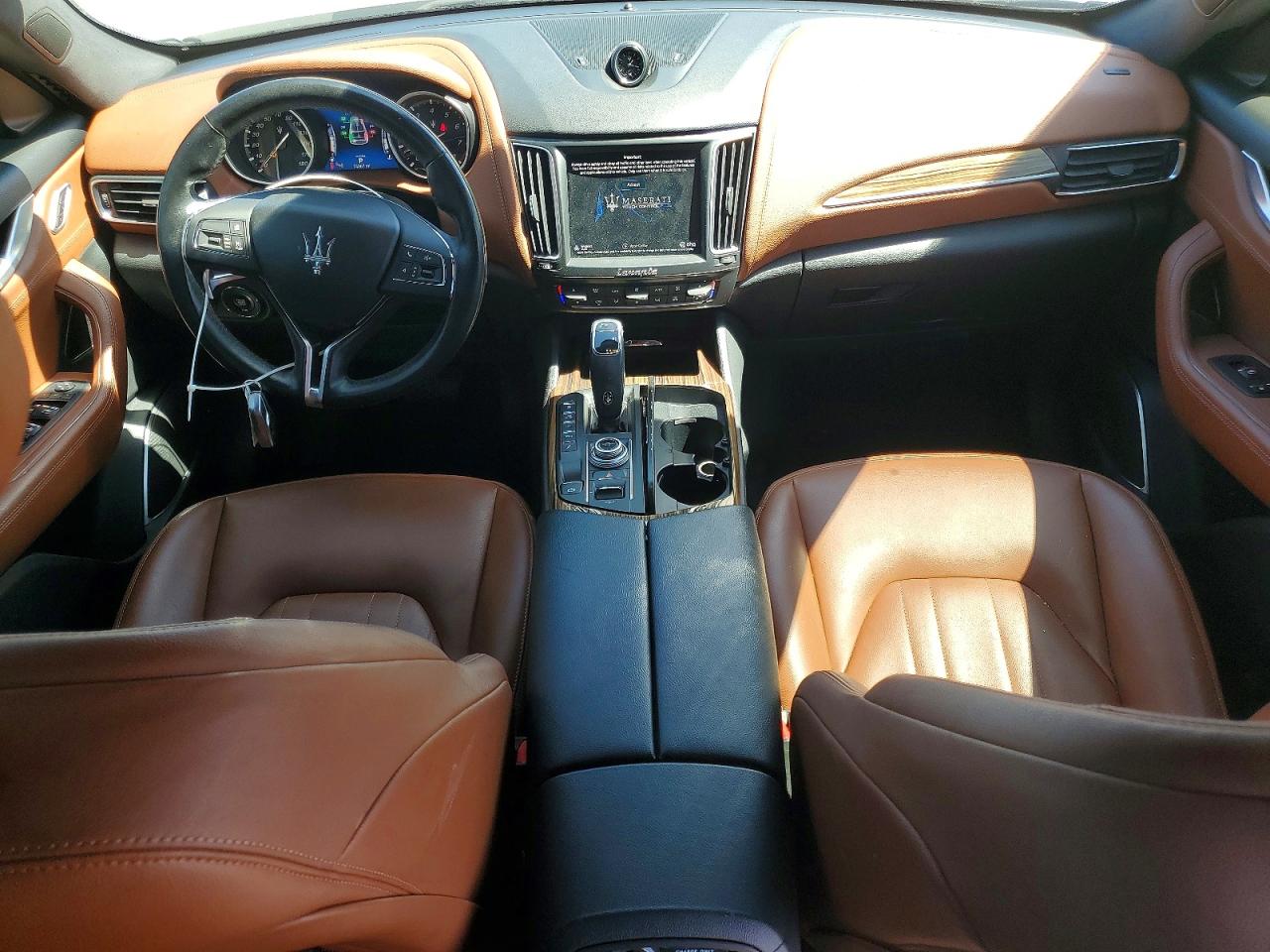 MASERATI LEVANTE 2019 — 9