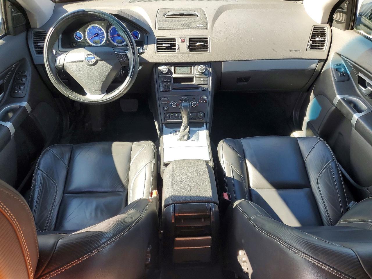 VOLVO XC90 2013 — 9