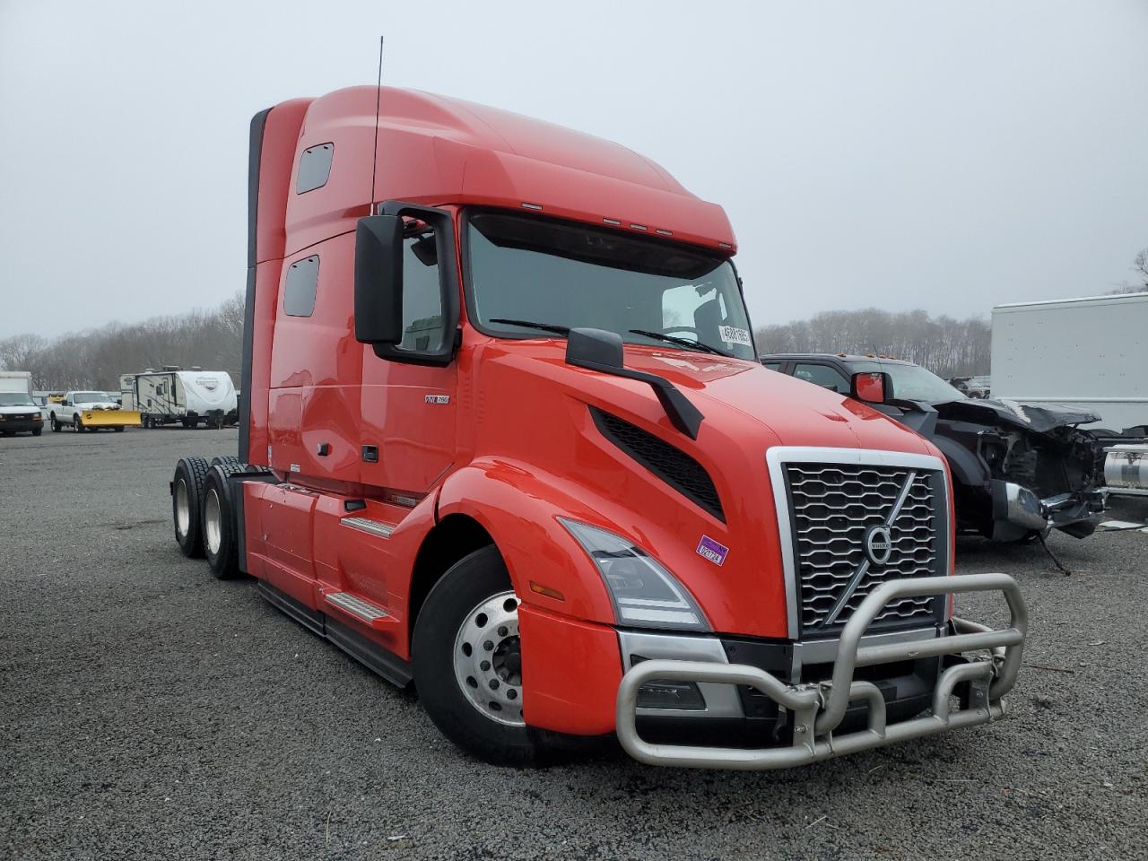 2025 VOLVO VNL